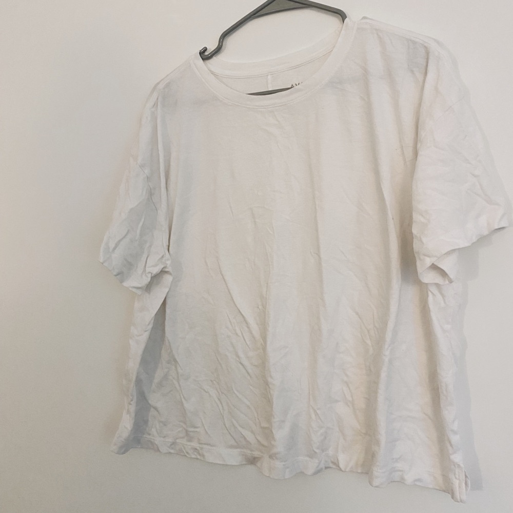 $10 | Ava and Viv Simple
Everyday Tee | 1X | White | Very Good Condition